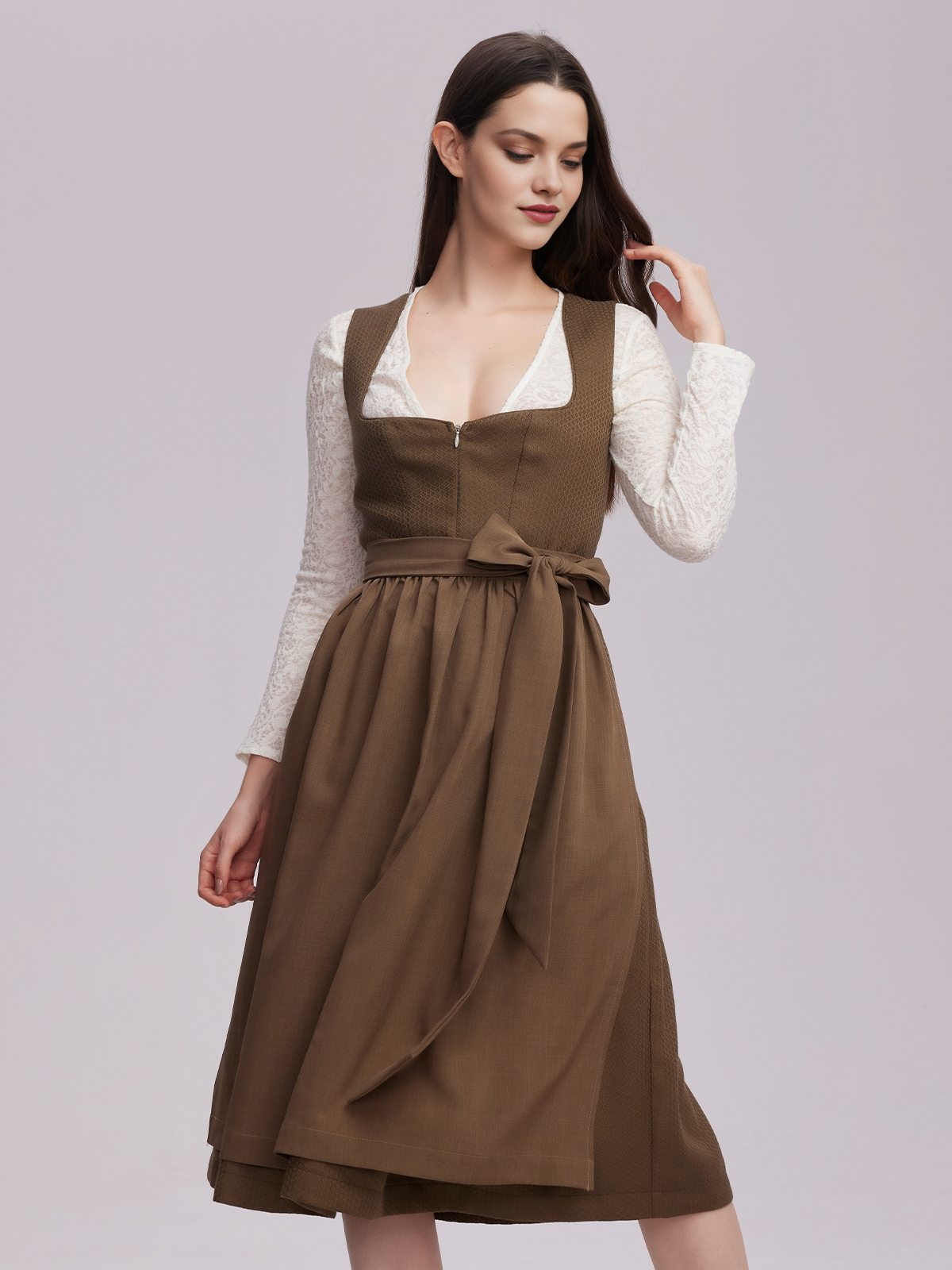 Luxuriöses Designer Dirndl in Grün