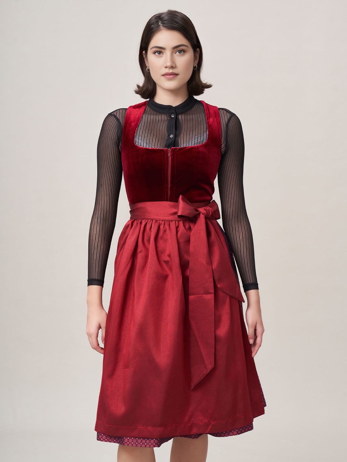Modernes Dirndl in Rot