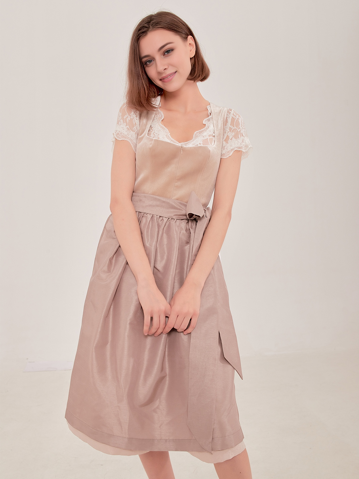 Traditionelle Dirndlbluse von Ehreer