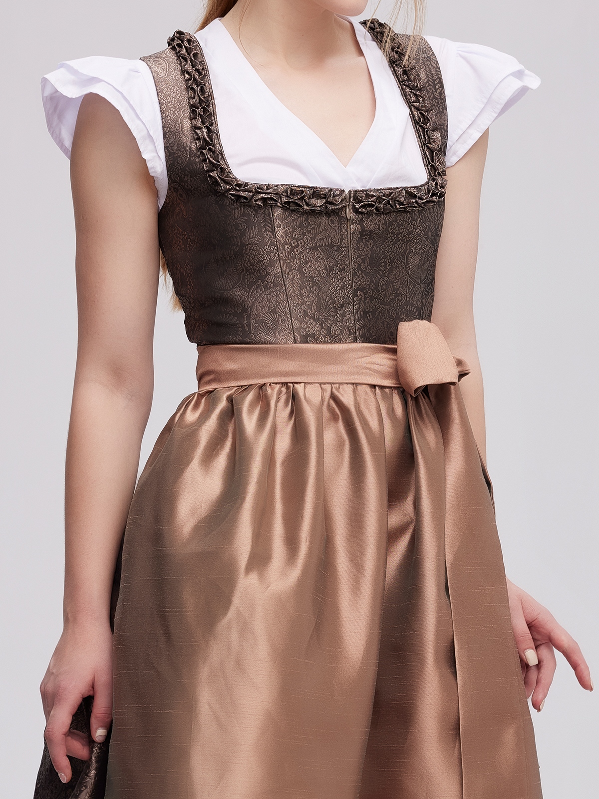 Dirndl in Grün – stilvoll und modern