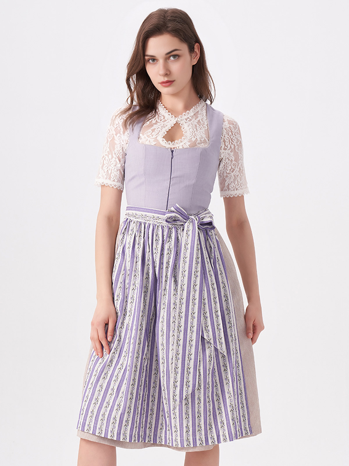 Dirndl in Lila – ein zeitloser Look für festliche Anlässe