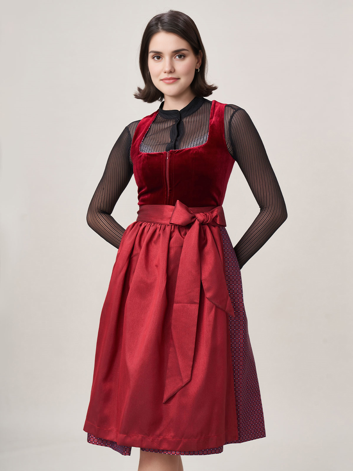 Dirndl Weinrot – Eleganz und Tradition vereint