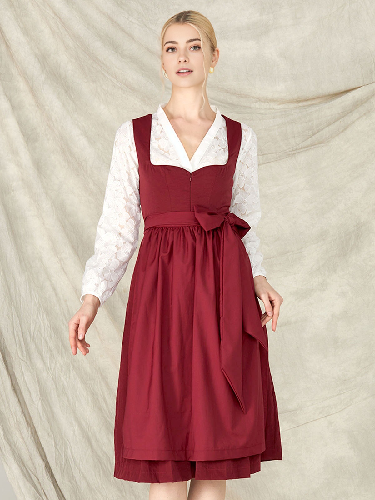 Dirndl in Braun und Grün