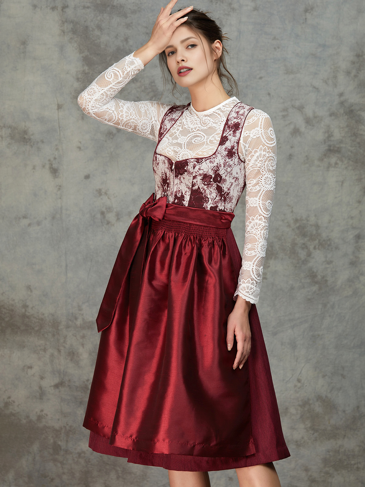 Dirndl in Rot – perfekt für Festivals und Volksfeste