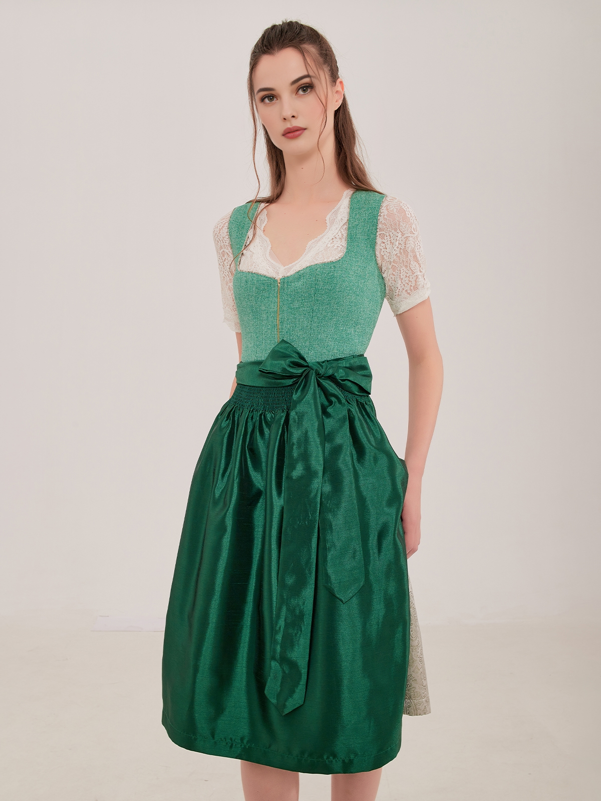 Dirndl in Blau