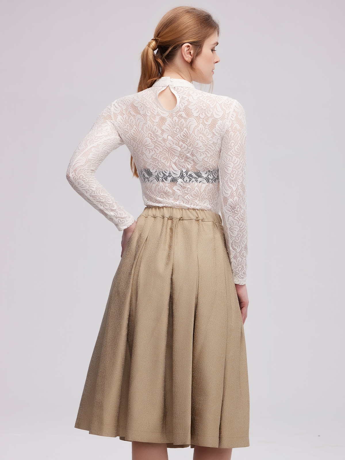 Dirndl Samt Beige