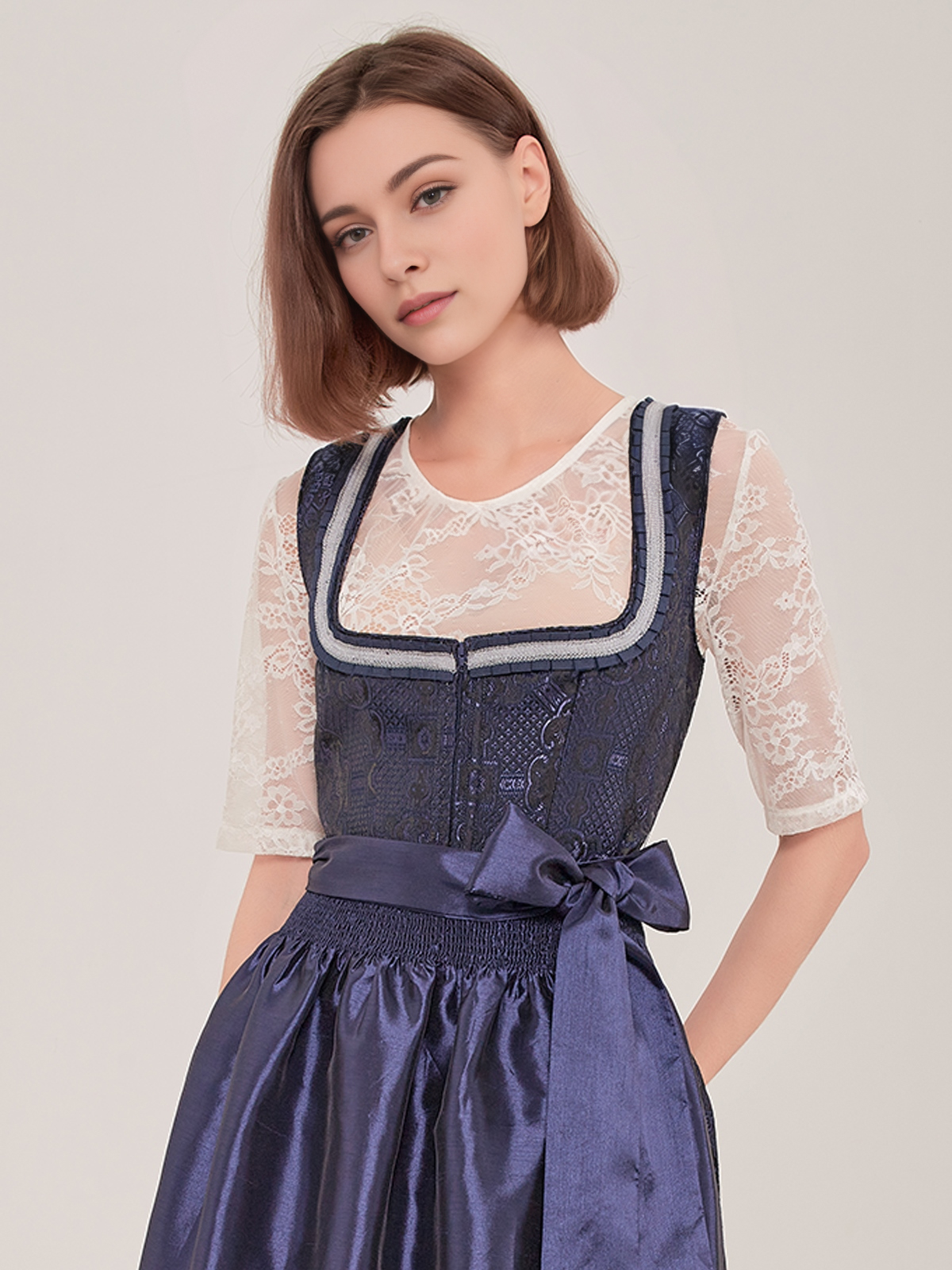 Dirndl in Blau – zeitlos und modern
