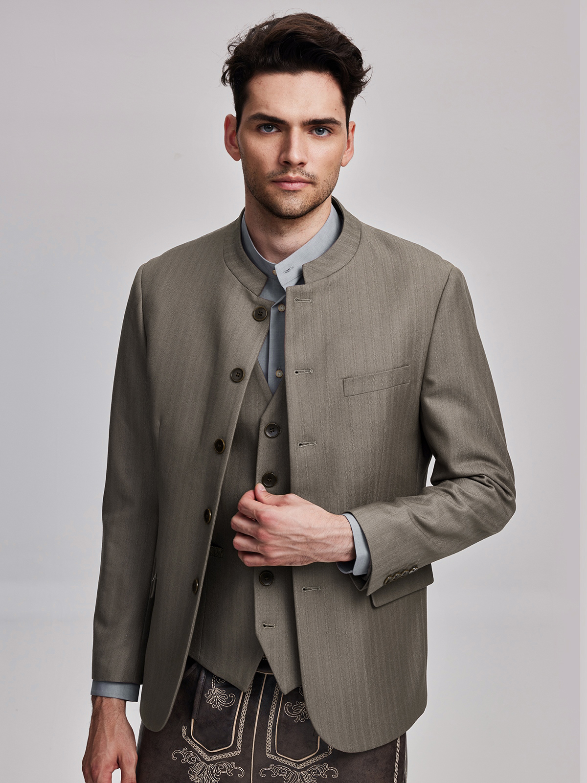 Dirndl Grün Samt in eleganter Ausführung