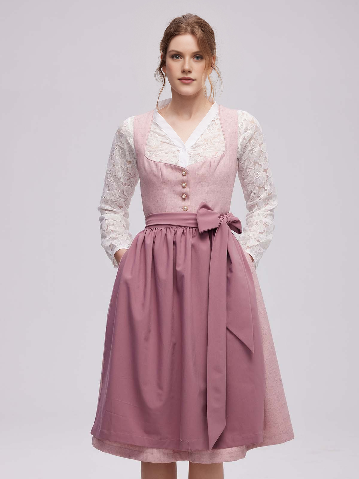 Dirndl in Rosa – Eleganz und Weiblichkeit