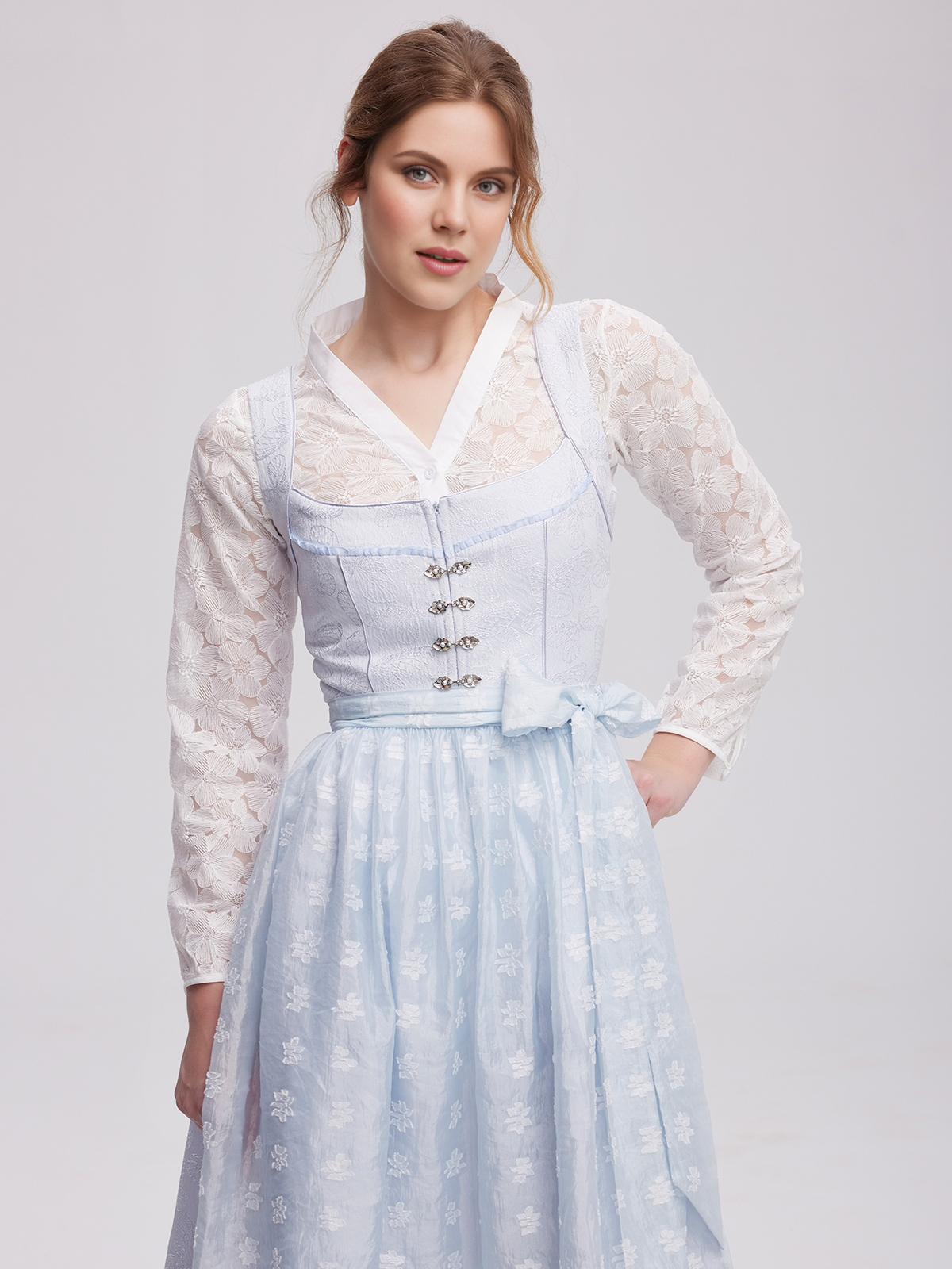 Dirndl Johann – Modern und stilvoll