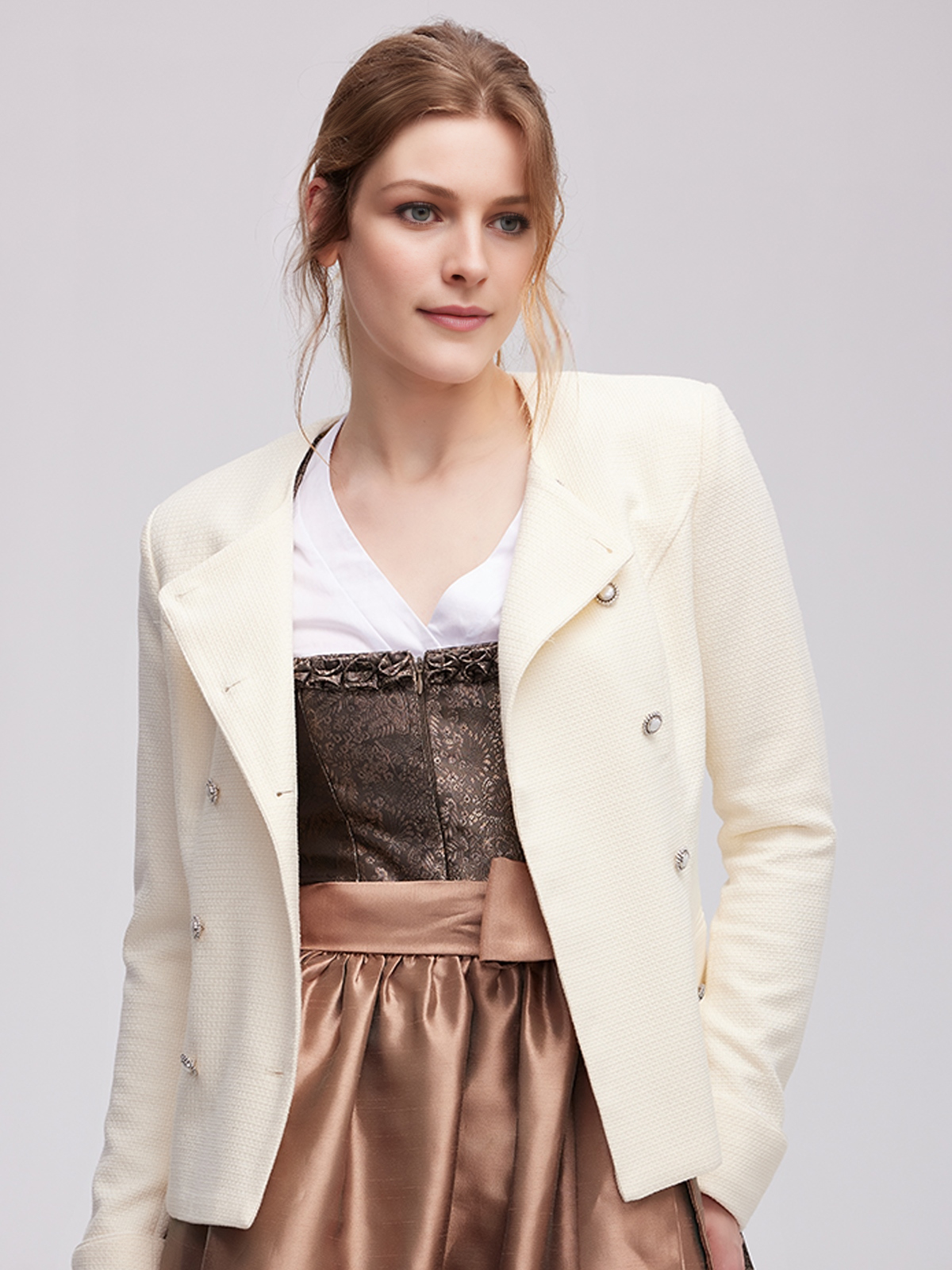 Dirndl Samt Beige in modernem Stil