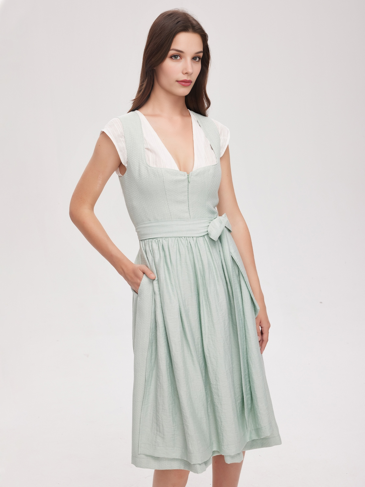 Schwarzes Mieder mit Dirndl-Charakter